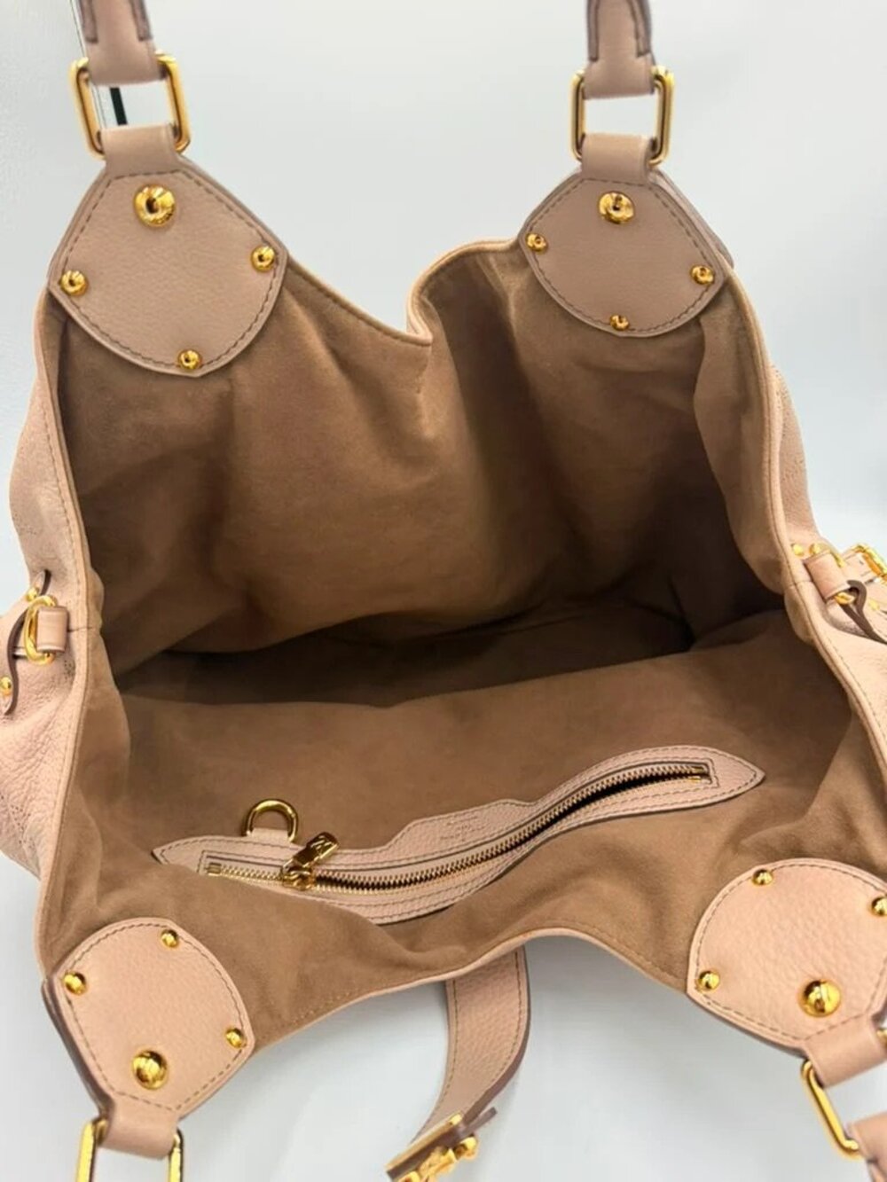 Louis Vuitton Mahina XL Hobo Blush Pink Leather Shoulder Bag - Picture 3 of 11